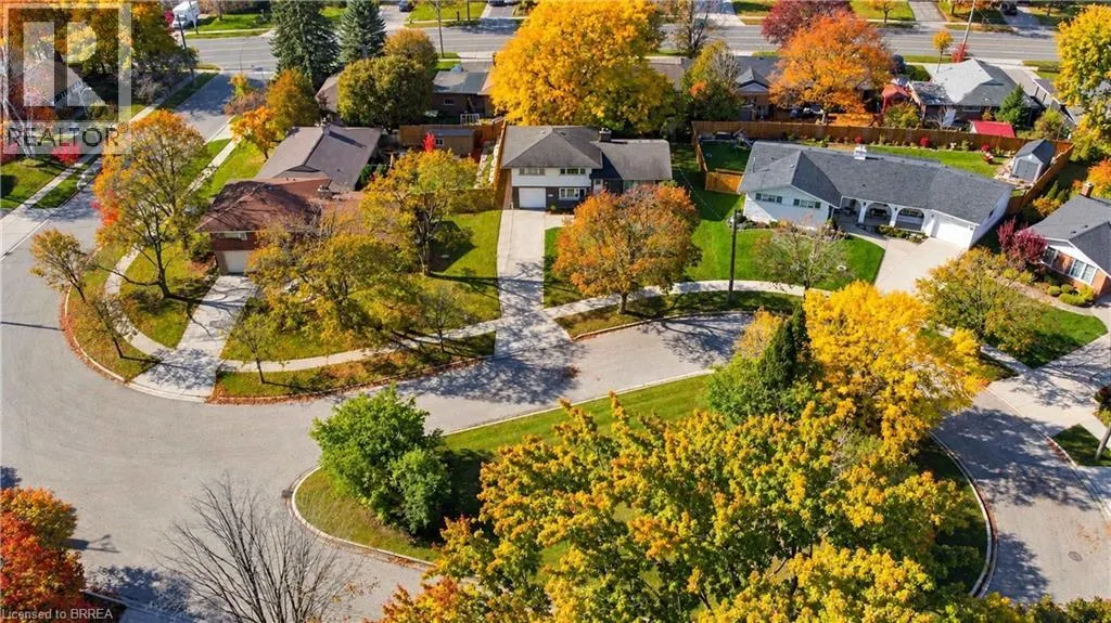 47 EVERGREEN Crescent