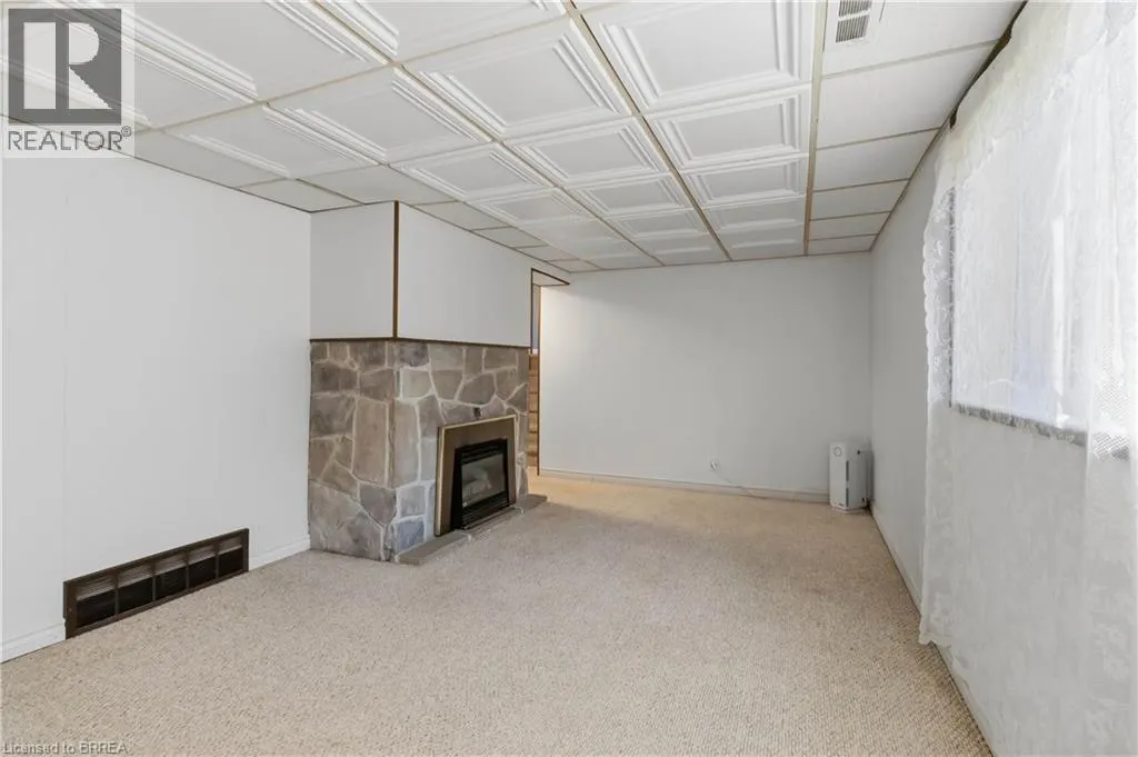 47 EVERGREEN Crescent