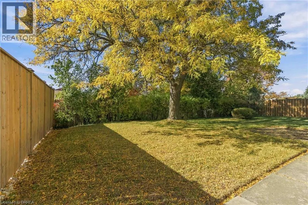 47 EVERGREEN Crescent