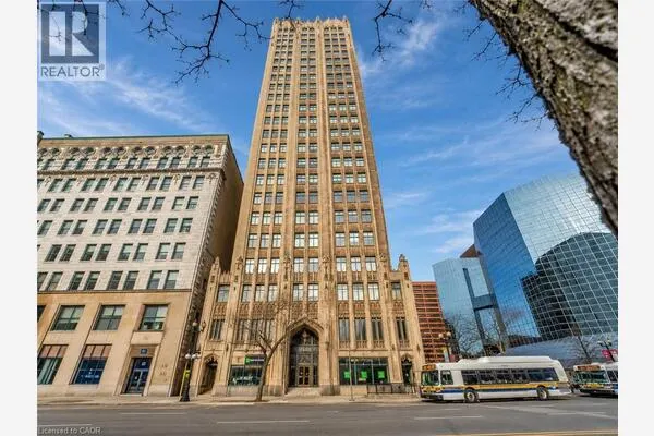 36 JAMES Street S Unit# 810