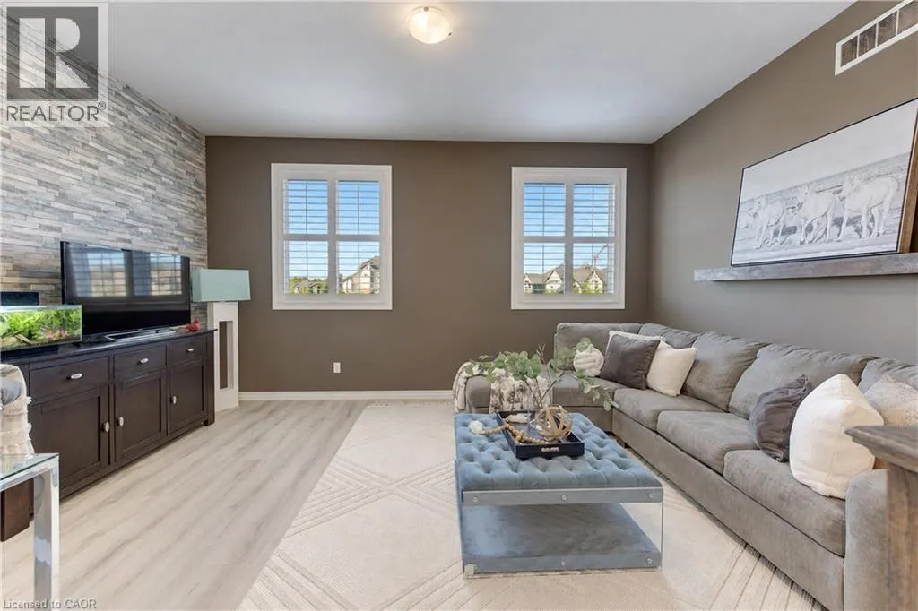428 FREURE Drive