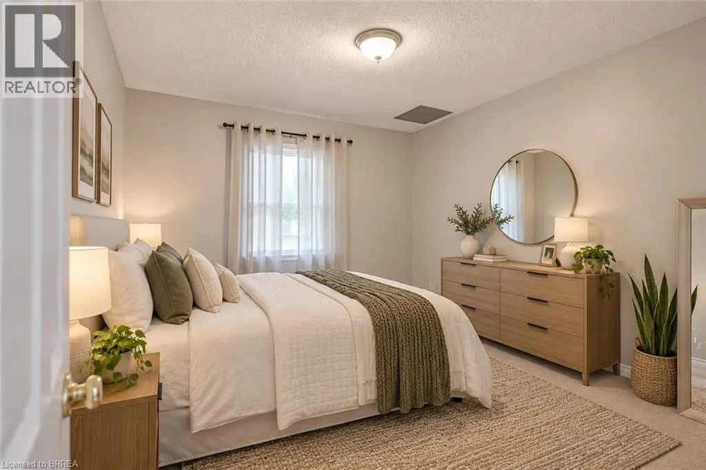 793 COLBORNE Street E Unit# 104 #104