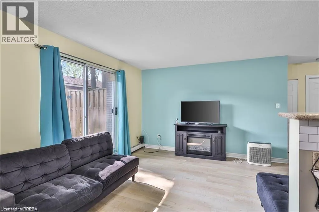 793 COLBORNE Street E Unit# 104 #104
