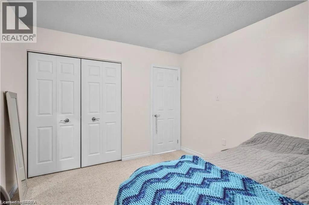 793 COLBORNE Street E Unit# 104 #104