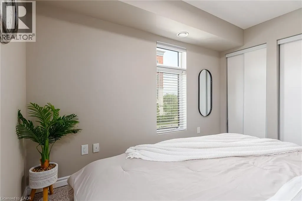 155 COMMONWEALTH Street Unit# 205 #205