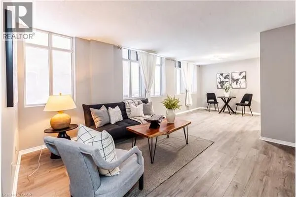 36 JAMES Street S Unit# 303