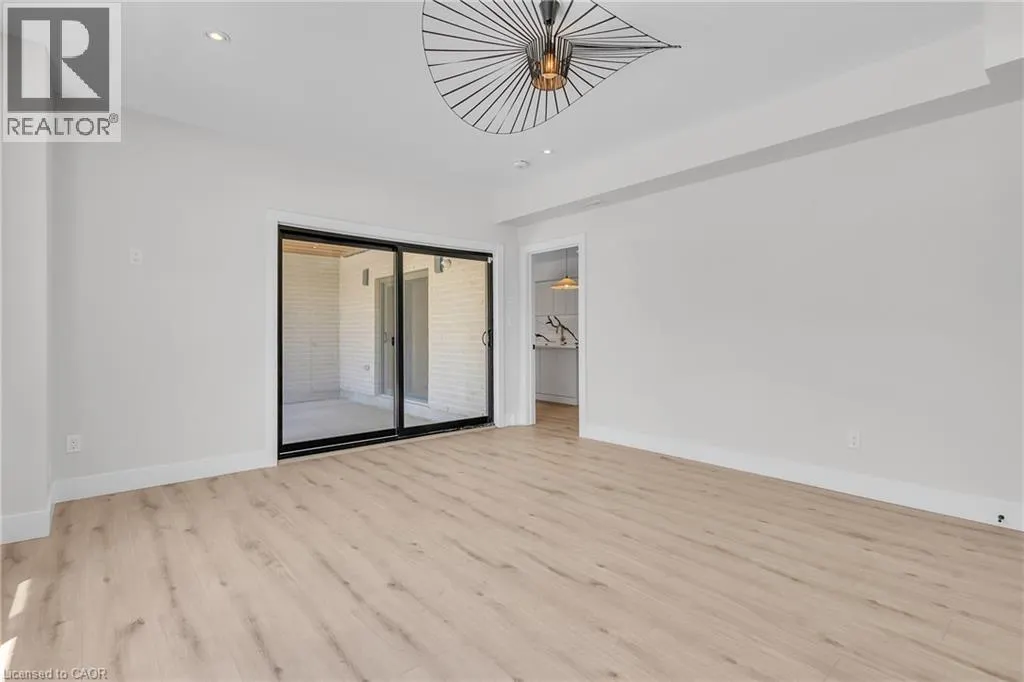 920 THOMAS PEDDER Court