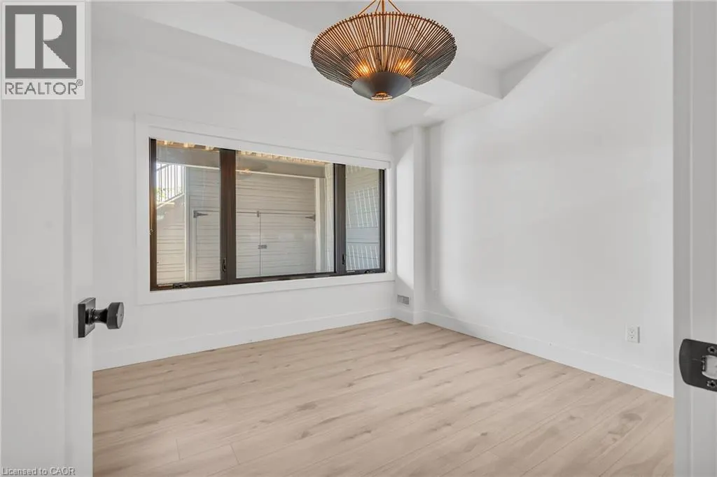 920 THOMAS PEDDER Court