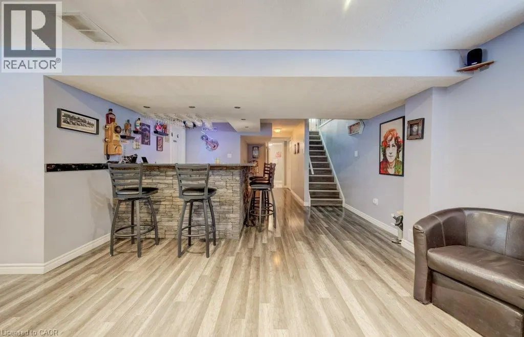 521 SNOWDROP Court