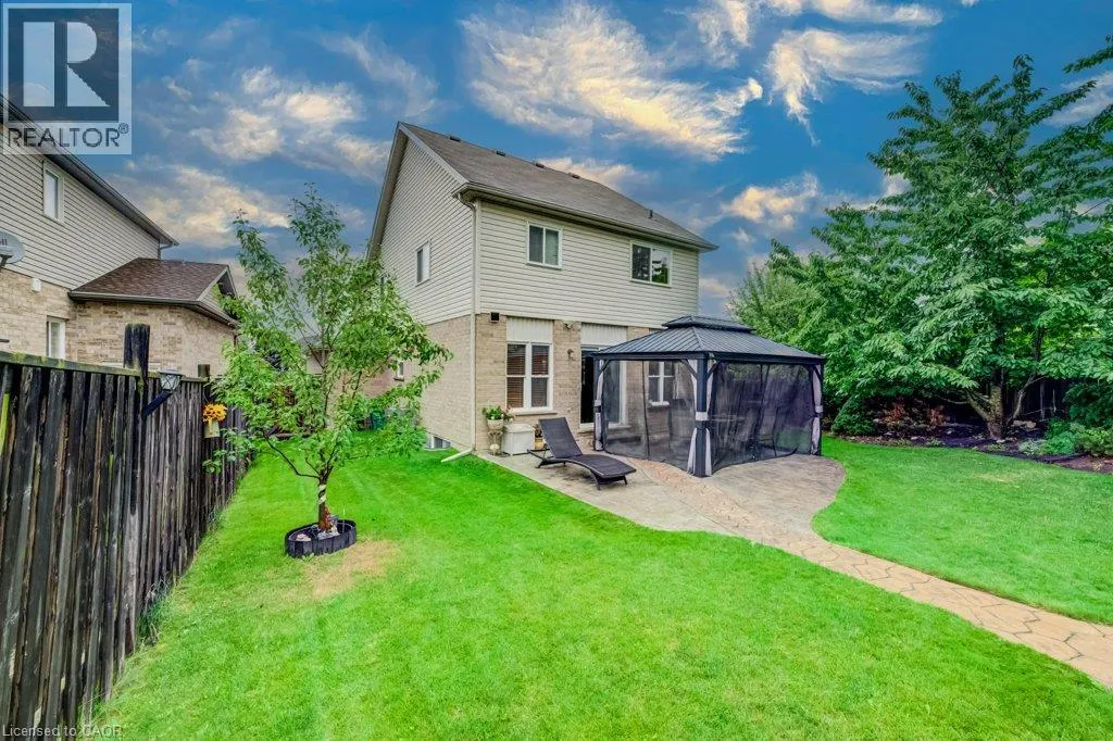 521 SNOWDROP Court