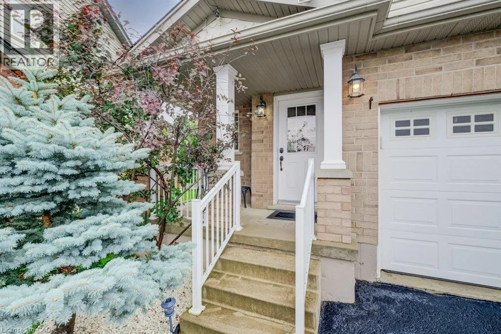 521 SNOWDROP Court