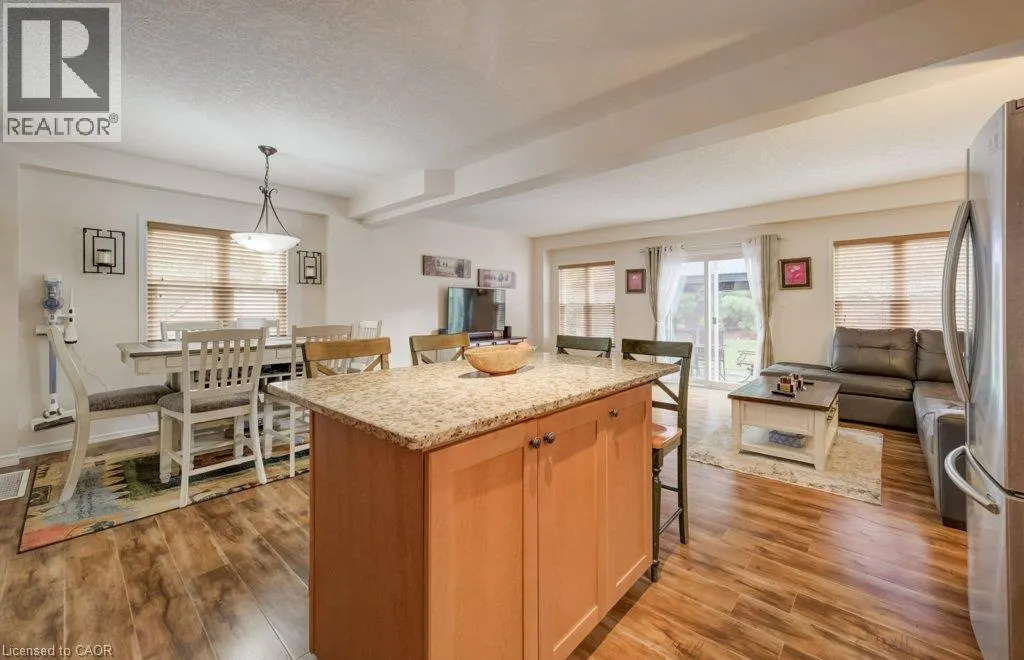 521 SNOWDROP Court