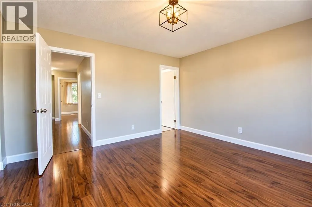 52 REDSTART Drive