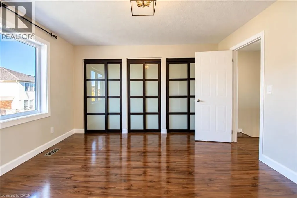 52 REDSTART Drive