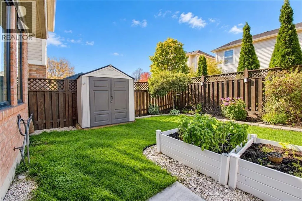52 REDSTART Drive