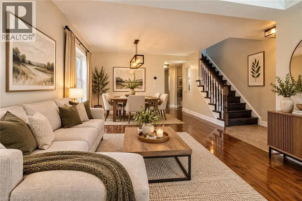 52 REDSTART Drive