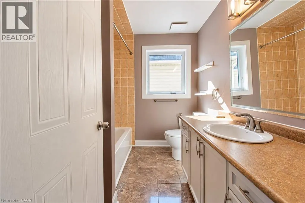 52 REDSTART Drive