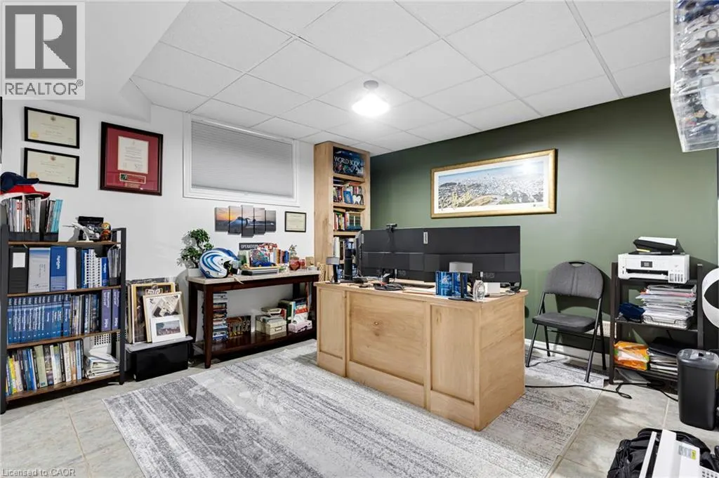 44 PINTAIL Drive