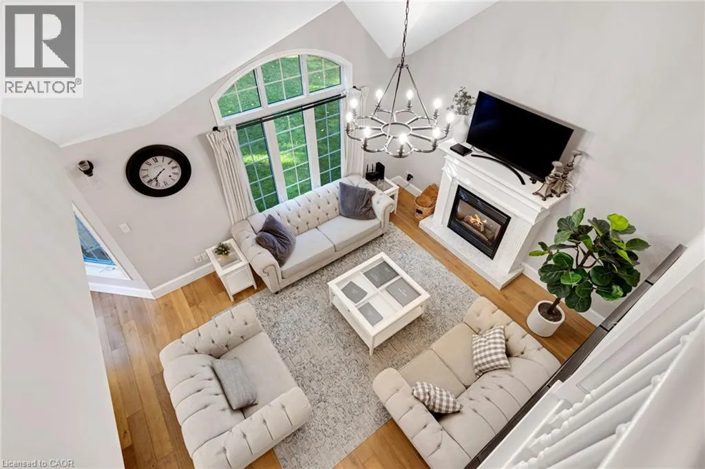 44 PINTAIL Drive