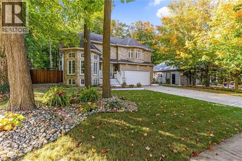 44 PINTAIL Drive