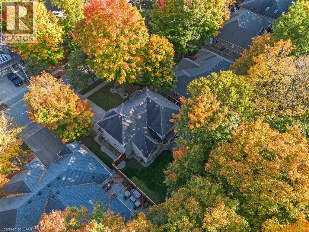 44 PINTAIL Drive