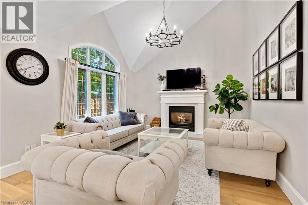44 PINTAIL Drive