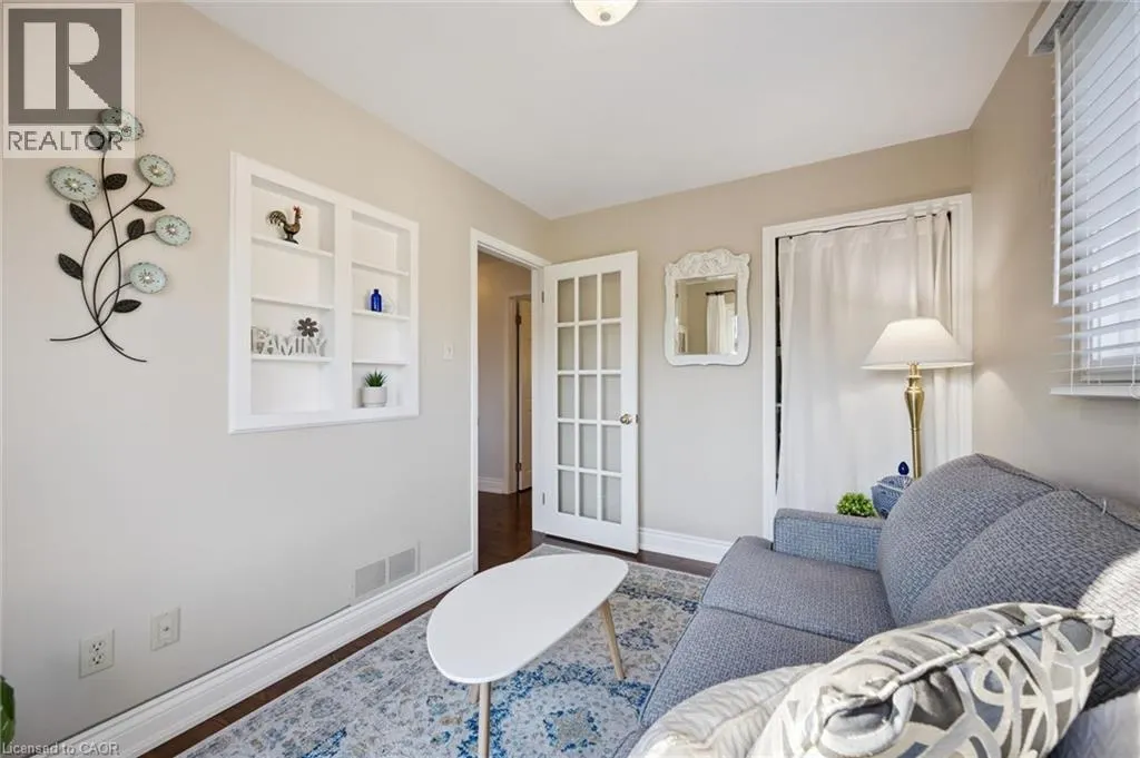 301 MARTINDALE Crescent