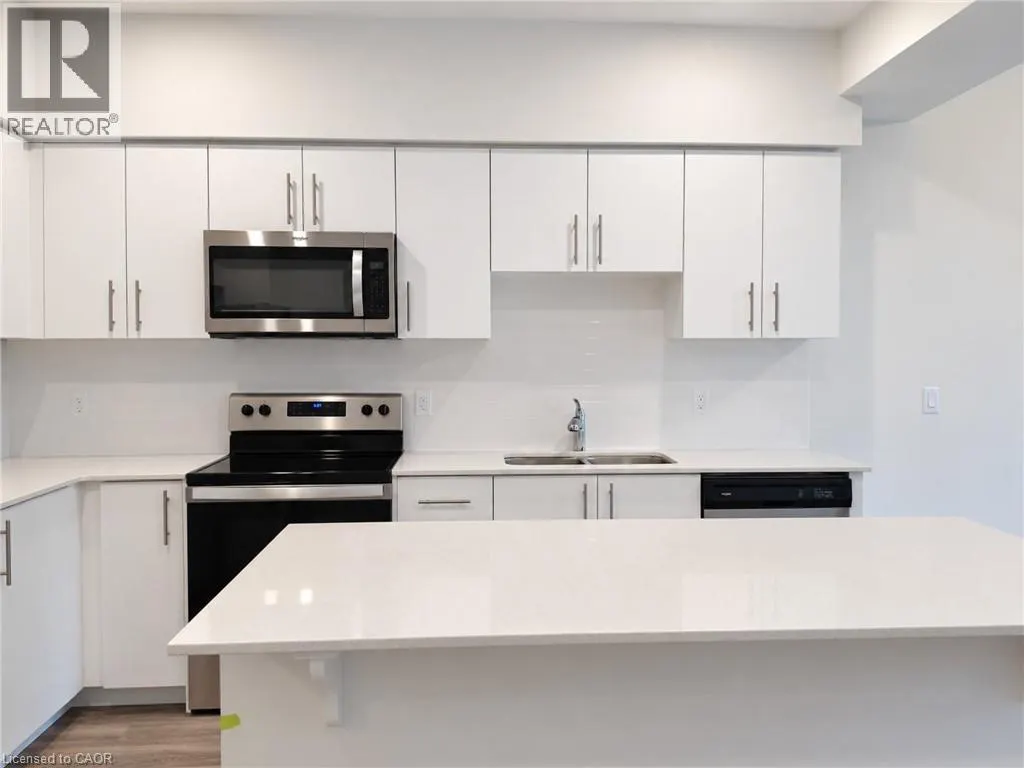 110 FERGUS Avenue Unit# 33 #33