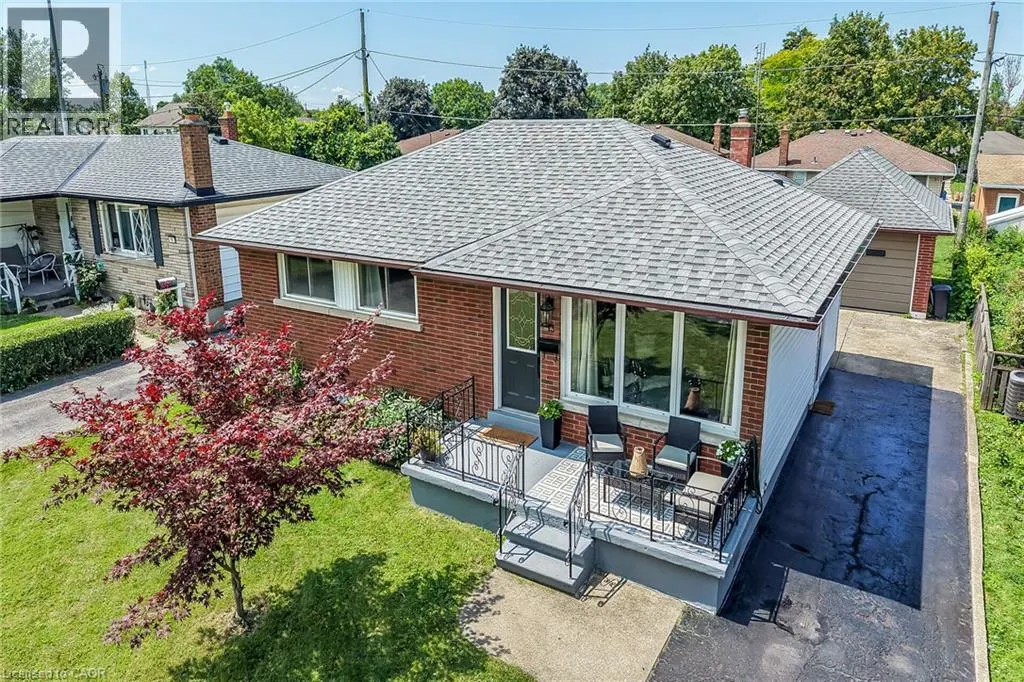 13 ALLANBURG Road S