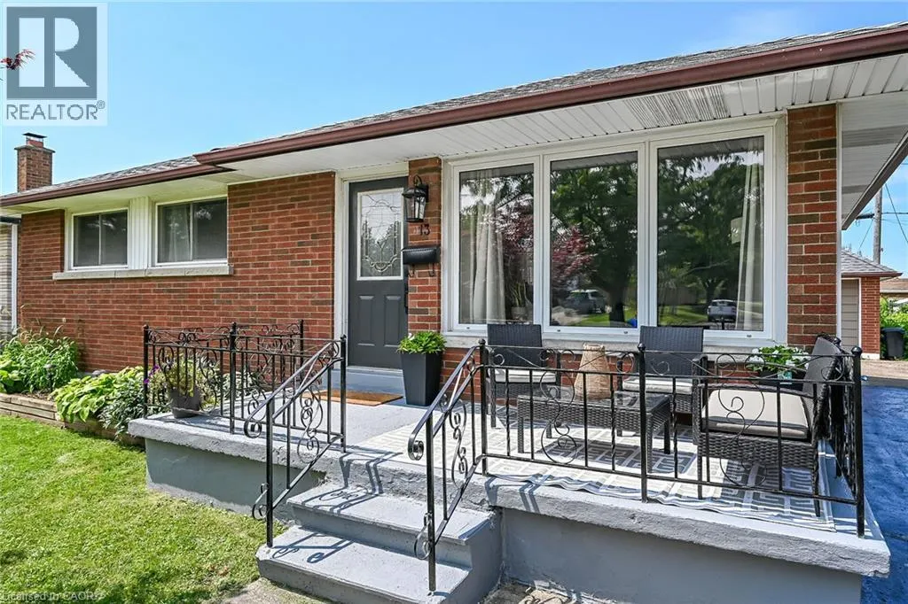 13 ALLANBURG Road S