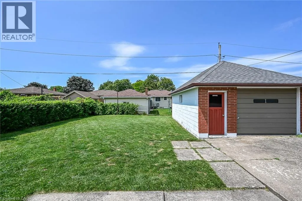 13 ALLANBURG Road S
