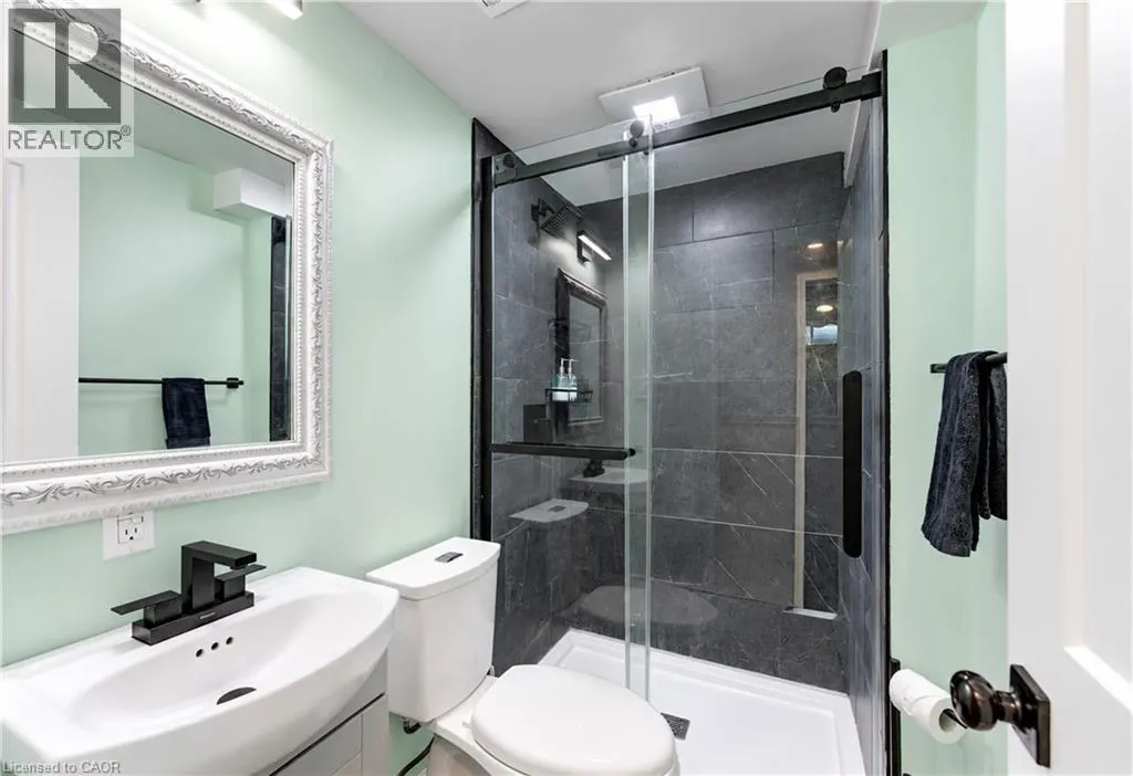 527B ROSEMEADOW Crescent