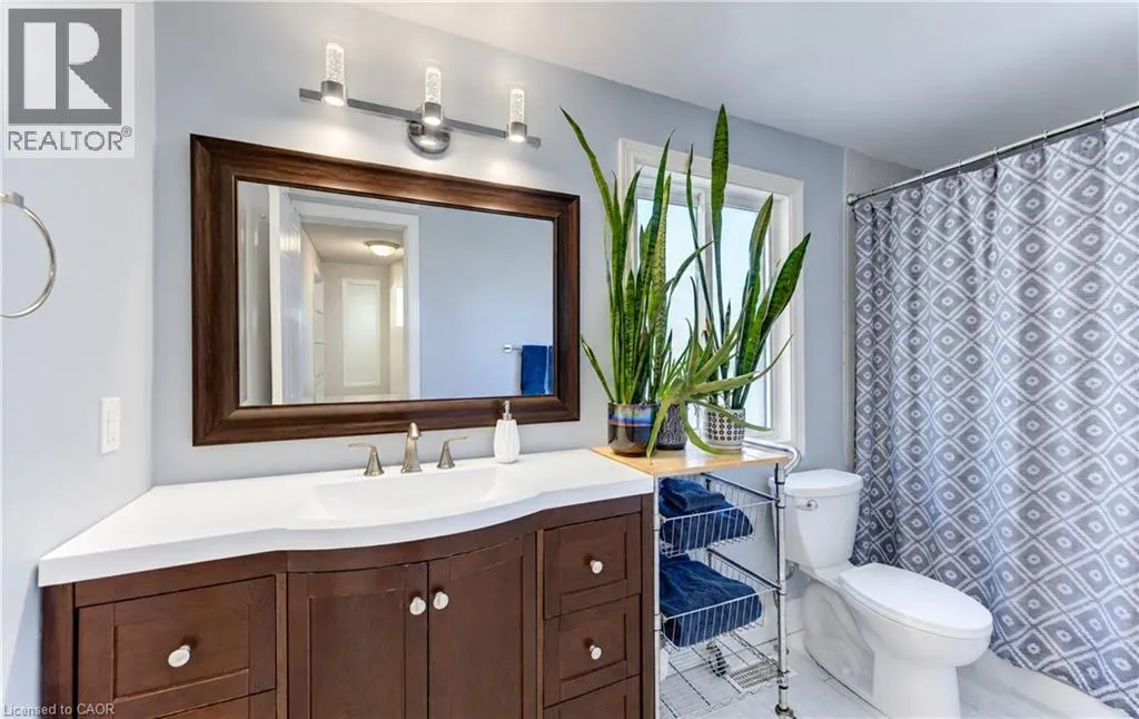 527B ROSEMEADOW Crescent