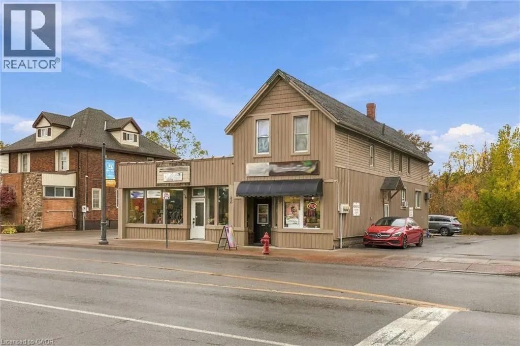 239 MAIN Street W