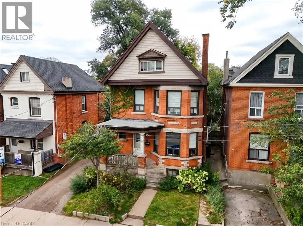 58 ARTHUR Avenue N