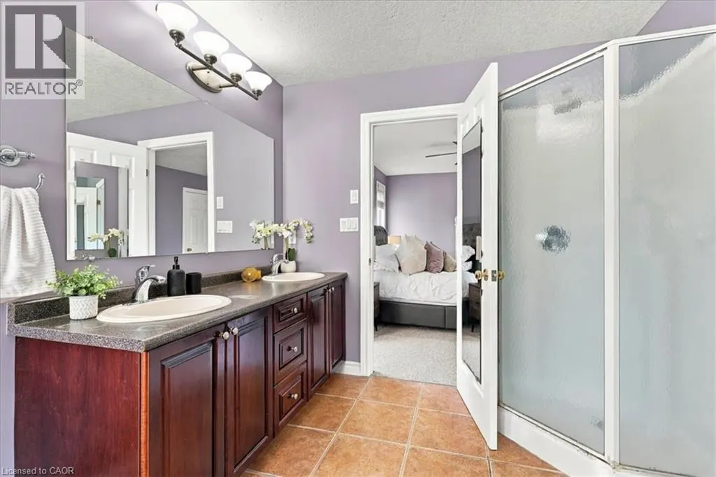 382 MOUNTAIN LAUREL Crescent