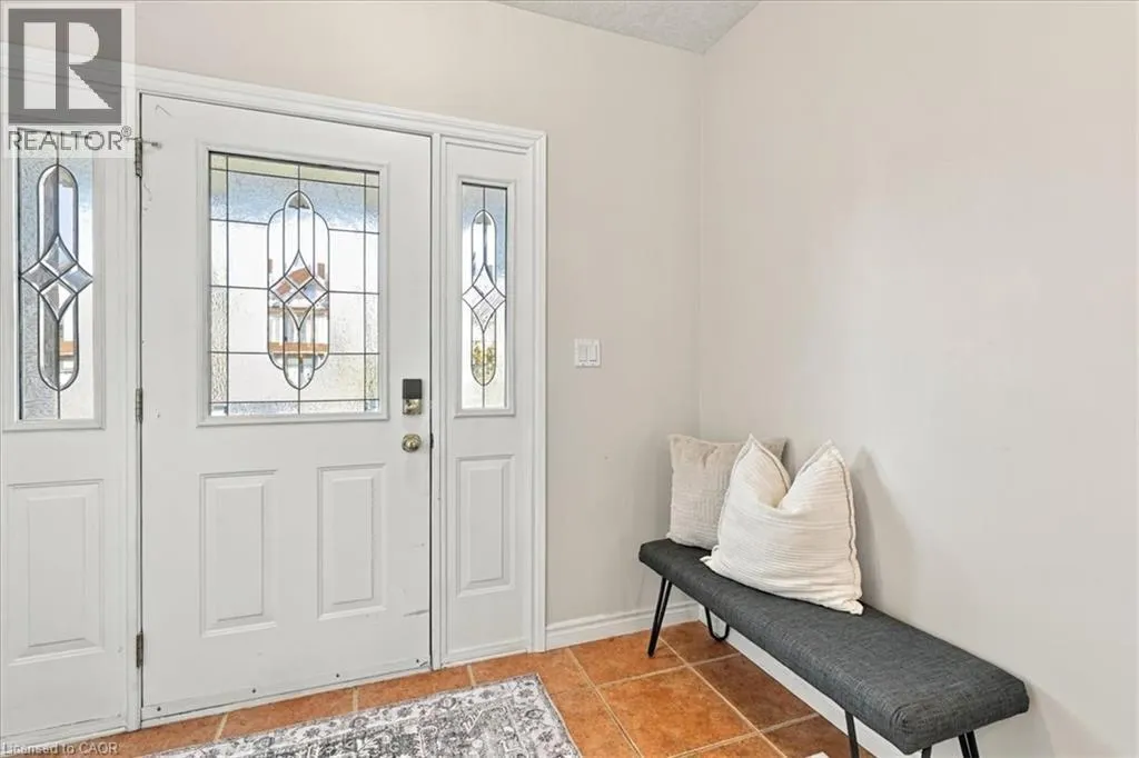 382 MOUNTAIN LAUREL Crescent