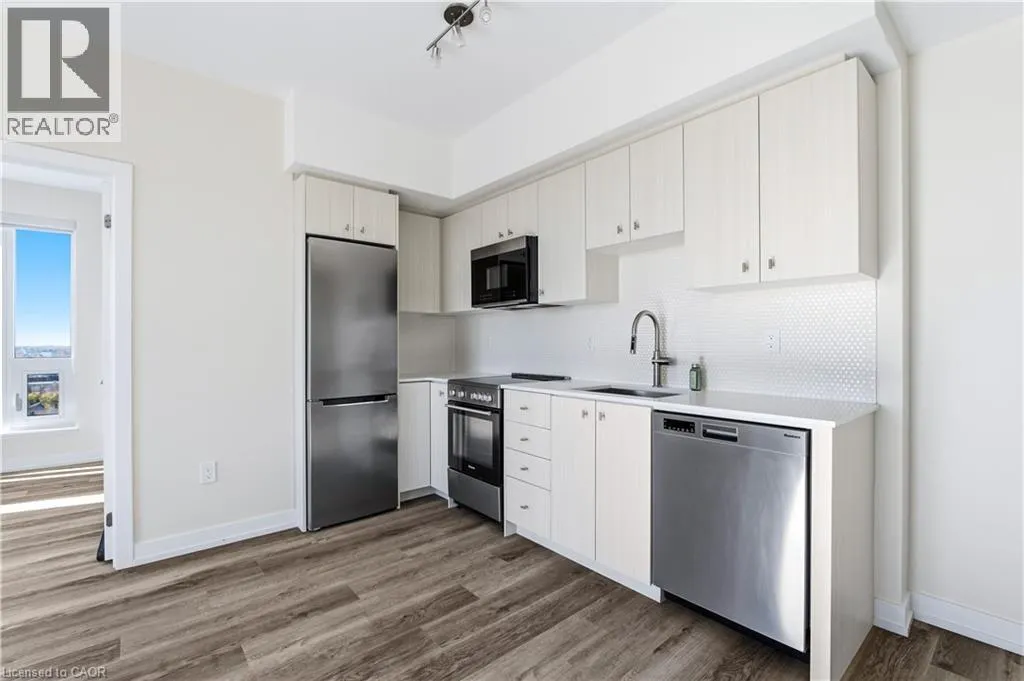 15 S WELLINGTON Street S Unit# 1609 #1609