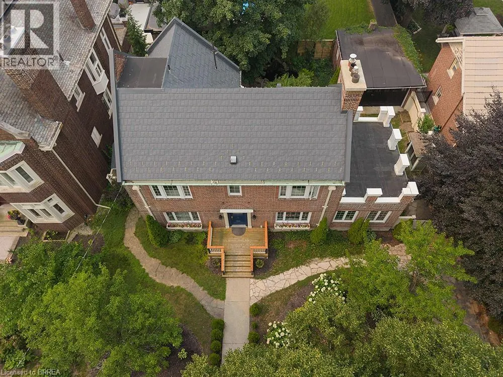 116 DUFFERIN Avenue