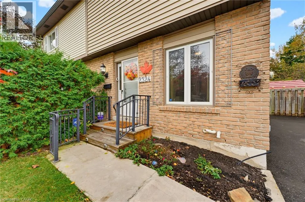 2324 MIDDLESMOOR Crescent