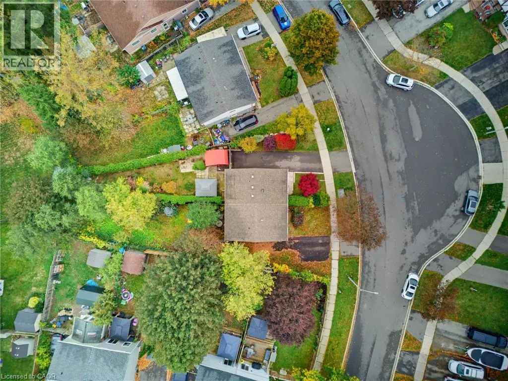 2324 MIDDLESMOOR Crescent