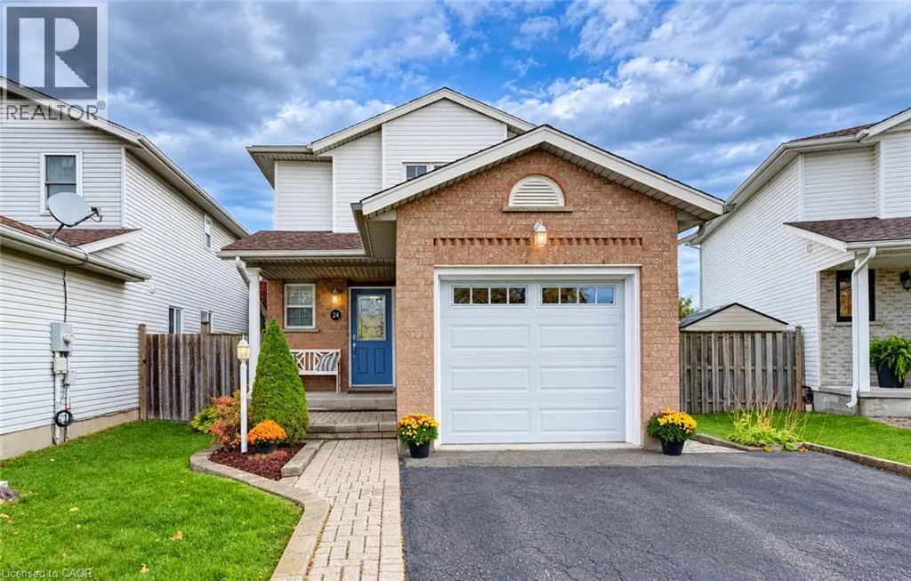 24 WHITE SANDS Court