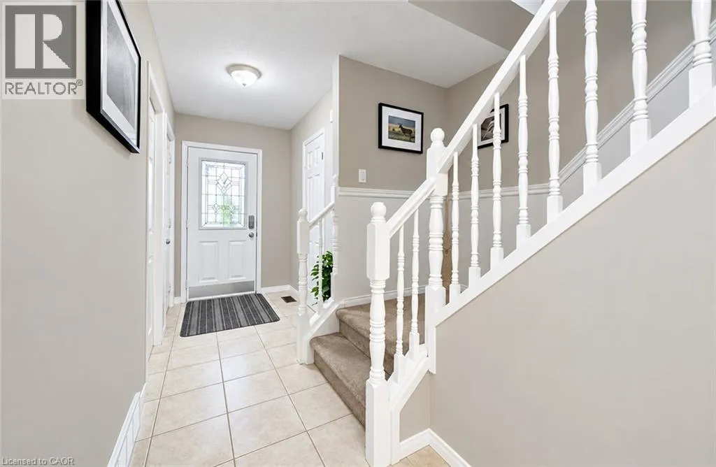 24 WHITE SANDS Court