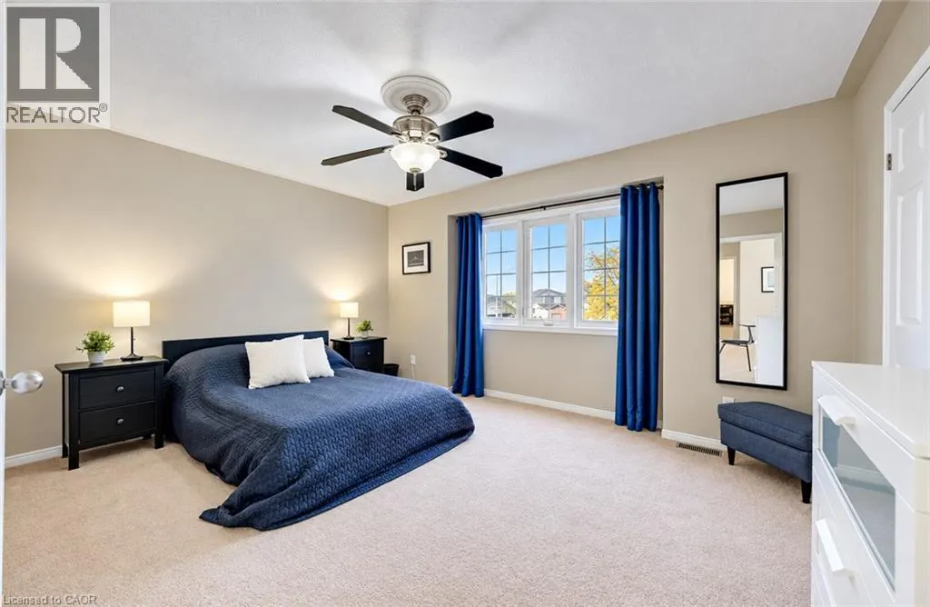 24 WHITE SANDS Court