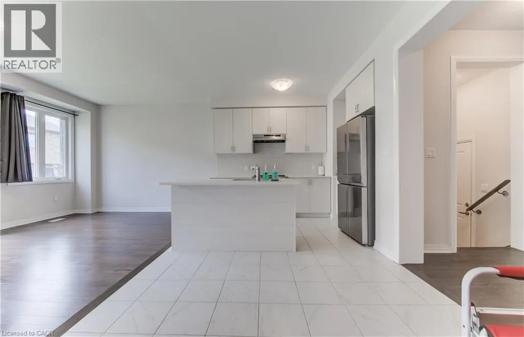 73 PRINCE PHILIP Boulevard