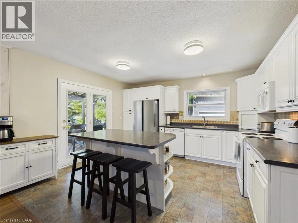 51 MCKELLAR LAKE Road