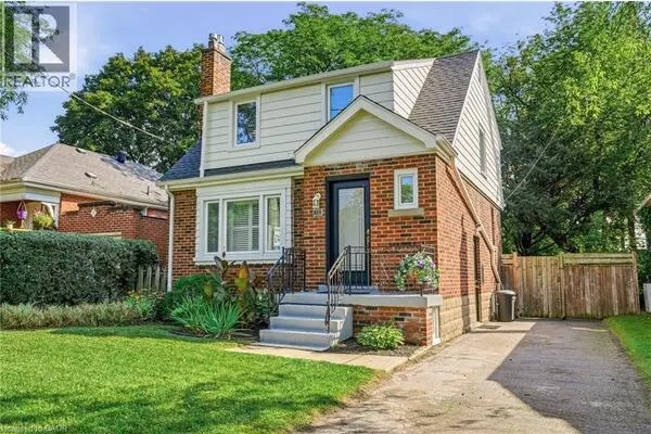 13 ALLAN Avenue