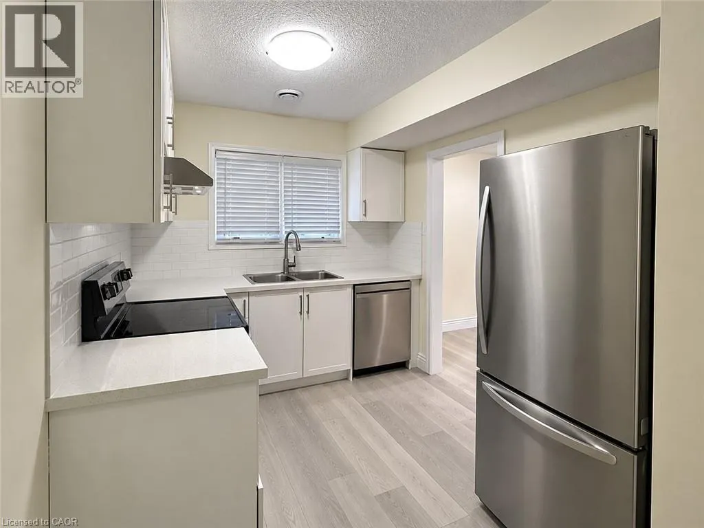 433 CONNAUGHT Street Unit# 3 #3