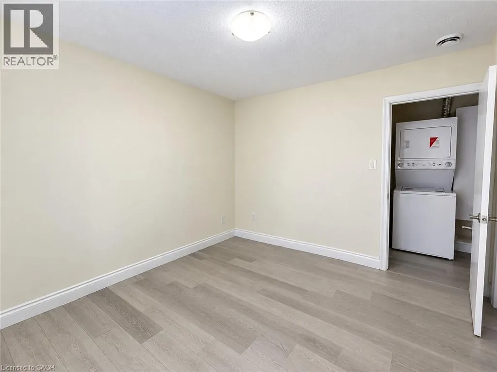 433 CONNAUGHT Street Unit# 3 #3