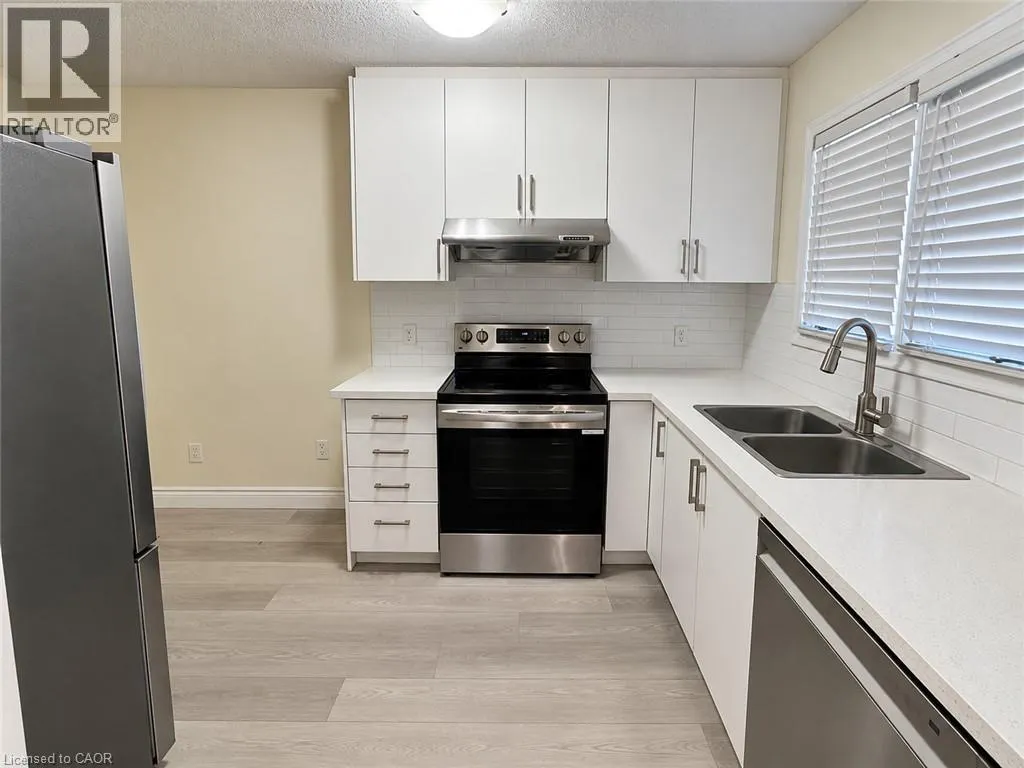 433 CONNAUGHT Street Unit# 3 #3